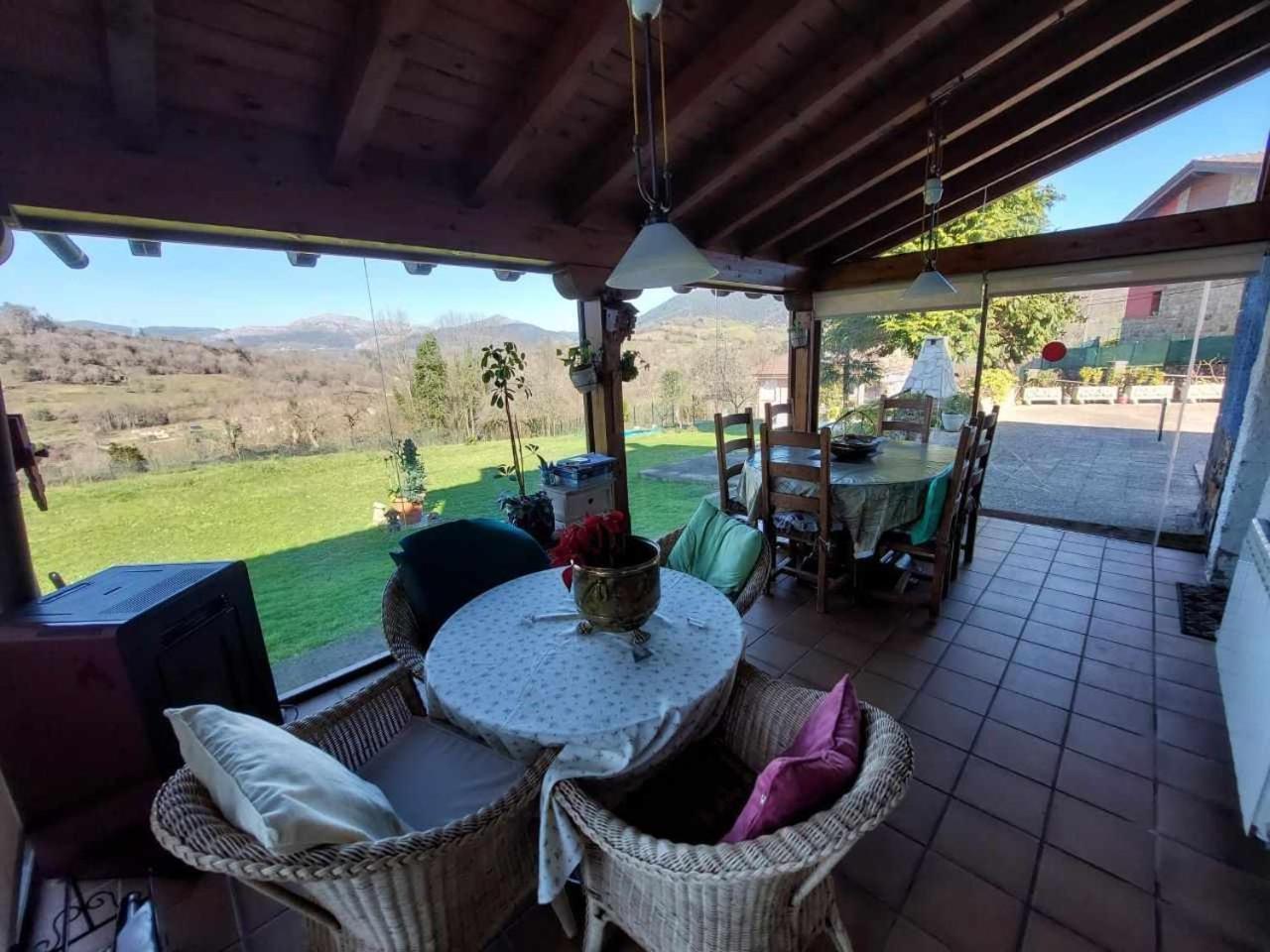 Villa Casa La Gueelina En Asturias à Arriondas Extérieur photo